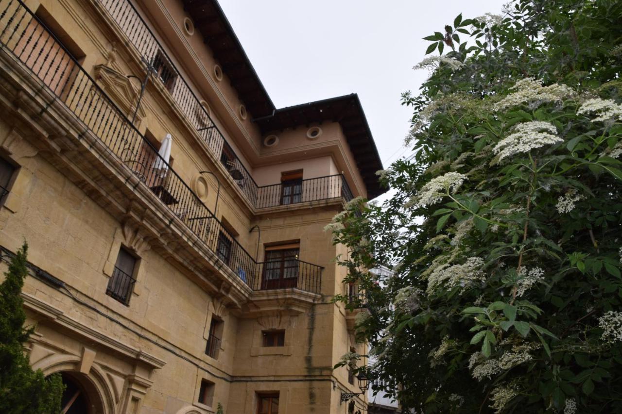Apartamento Palacio De Las Sevillanas Haro Exterior photo
