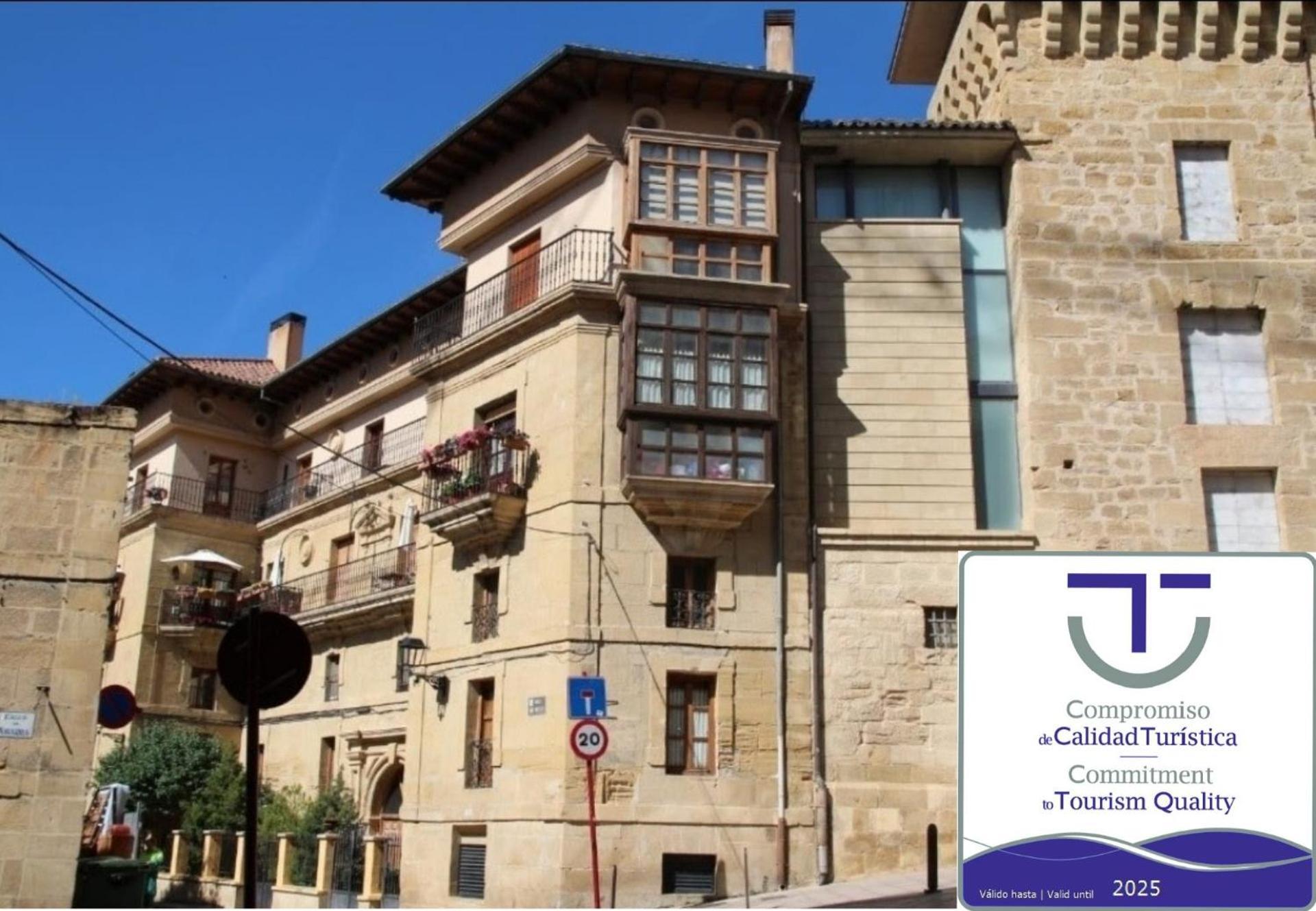 Apartamento Palacio De Las Sevillanas Haro Exterior photo